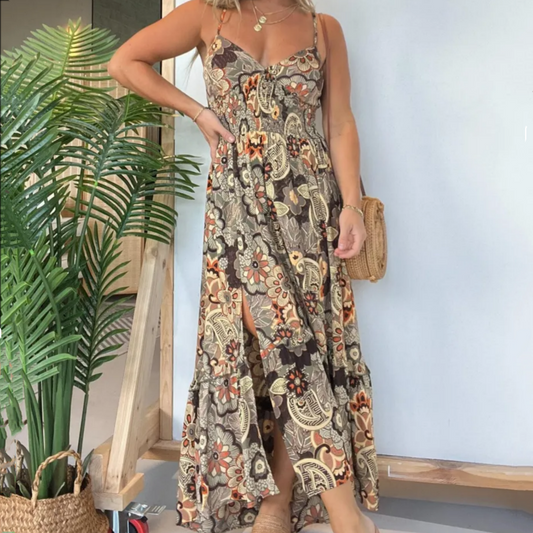 👗Bruk en kjole med trykk 👗, 🥰sexy, men ikke for elegant🥰 og la sommerstilen din blomstre✨.